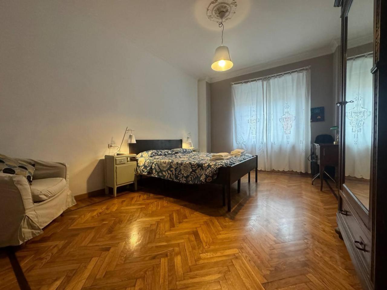 Casa Dante Vicino Metropolitana Lägenhet Turin Exteriör bild